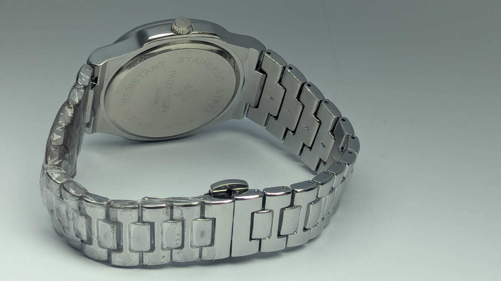 PTK Phillip - Classic dial - Box and Bracelet included. (Save 800Rs)