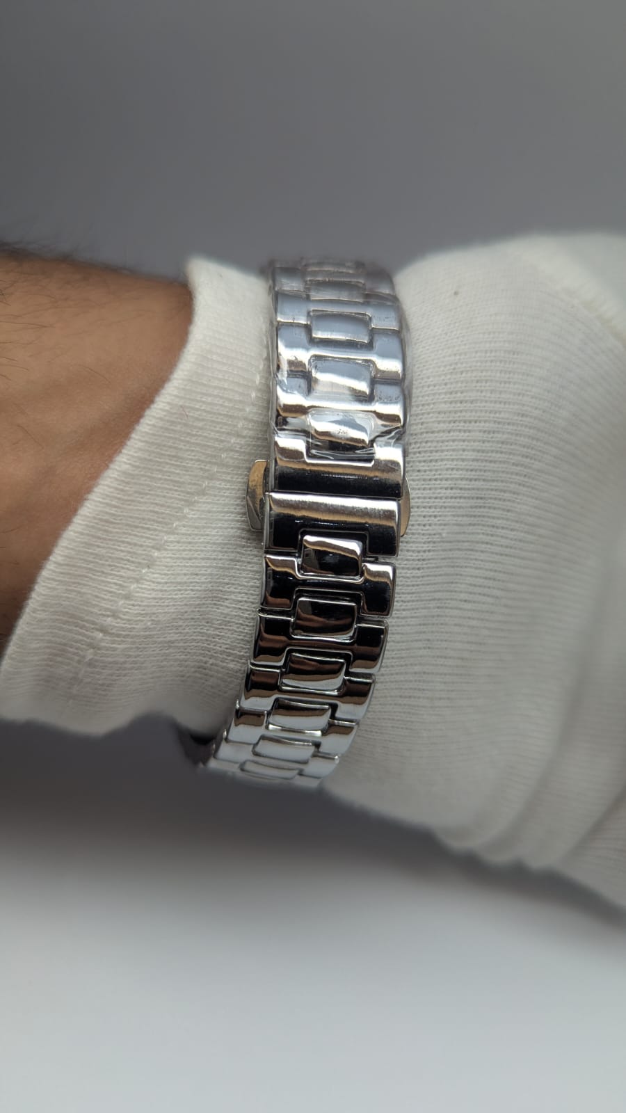 PTK Phillip - Classic dial - Box and Bracelet included. (Save 800Rs)