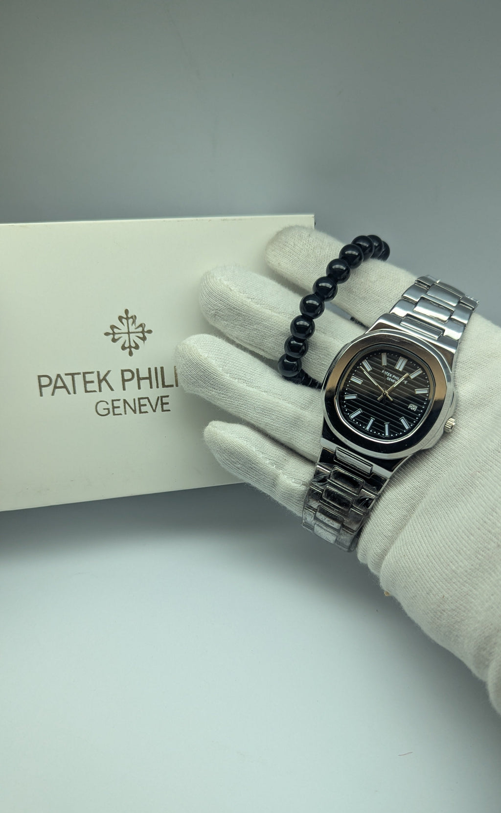 PTK Phillip - Classic dial - Box and Bracelet included. (Save 800Rs)