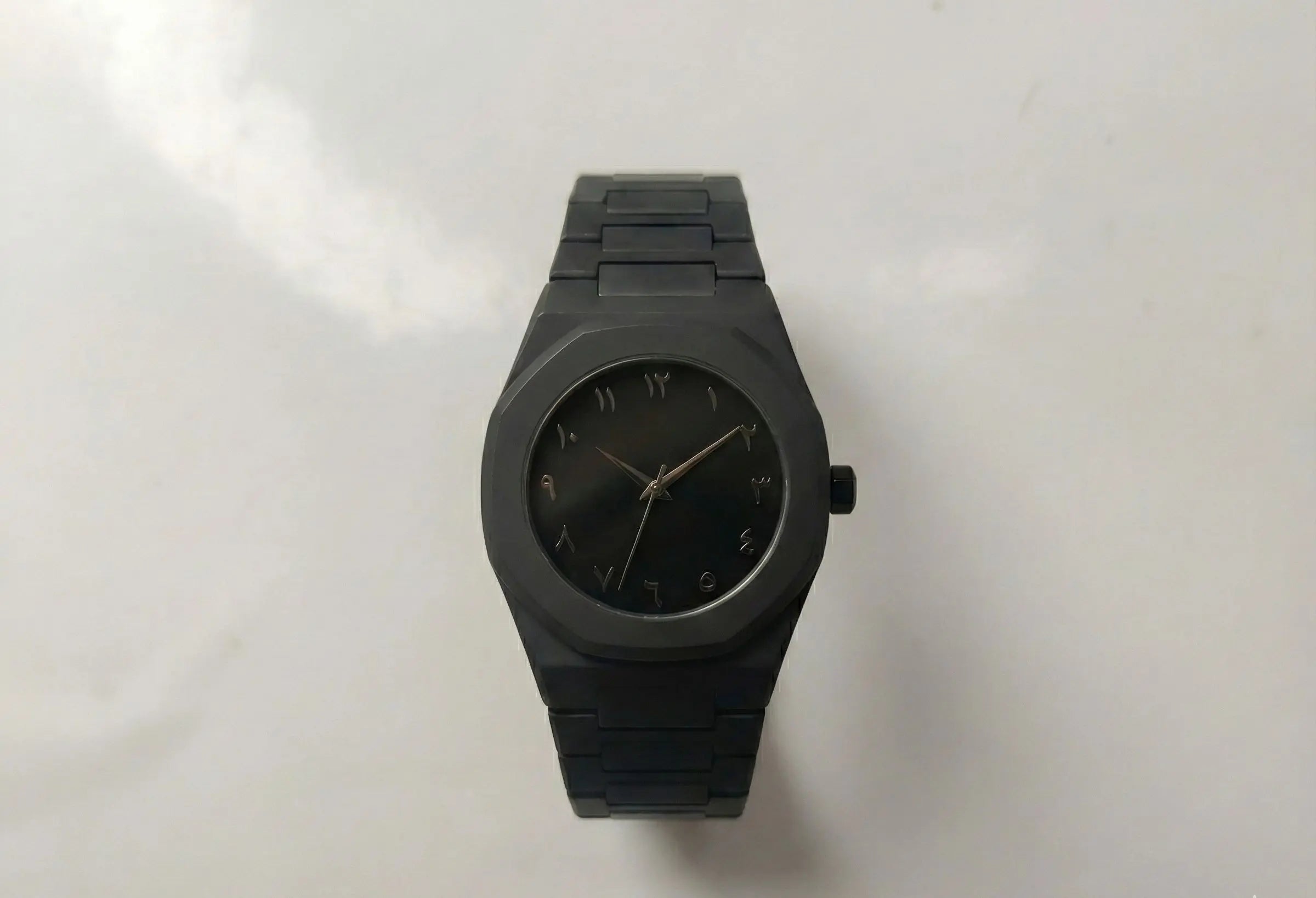 Arabic Dial Watch Get - (Free Delivery + Bracelet)